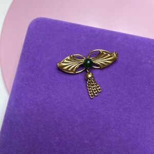 💛 Vintage 14k Gold Filled Jade Brooch